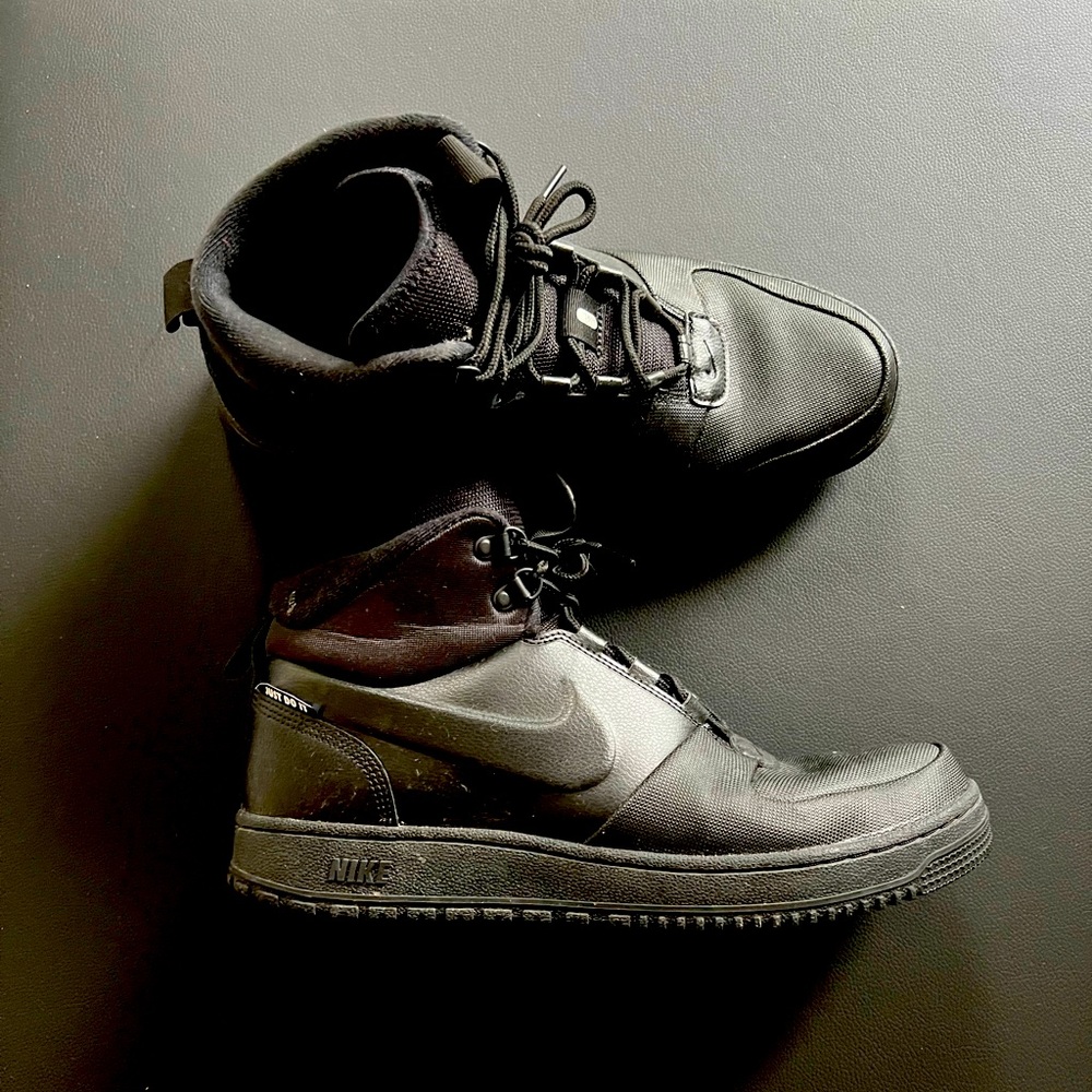 Nike Path Winter boot black size 12